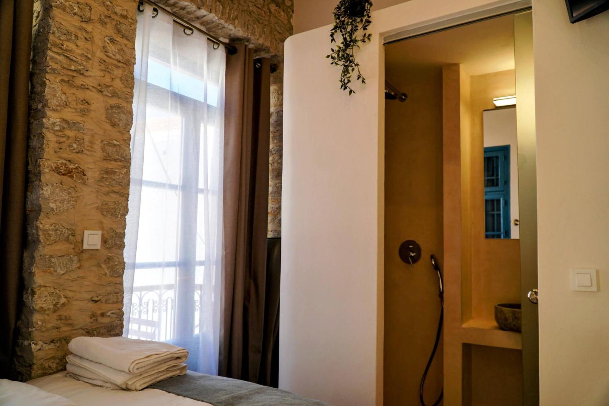 Little Gem Symi Boutique Studio ภายนอก รูปภาพ