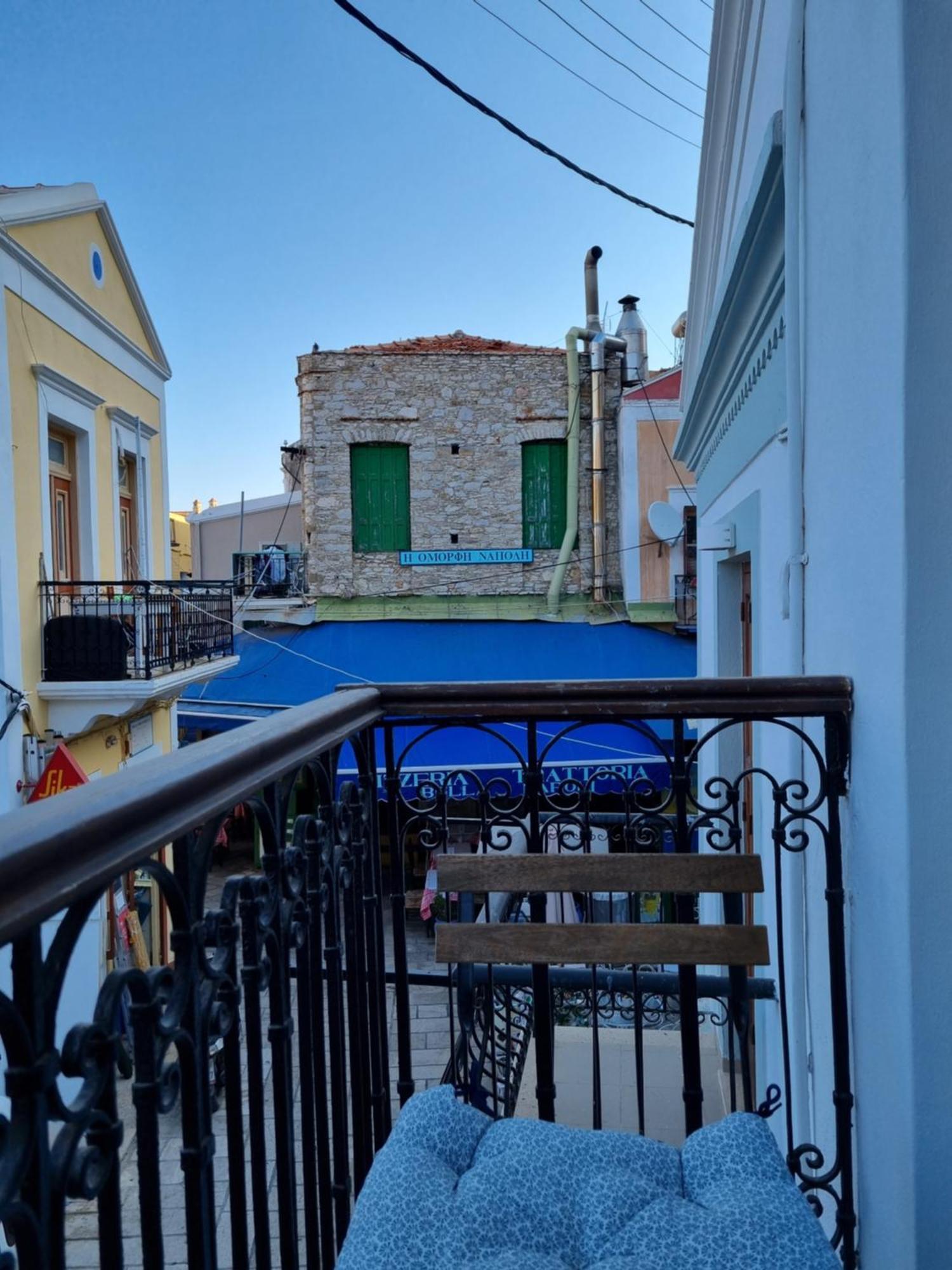 Little Gem Symi Boutique Studio ภายนอก รูปภาพ